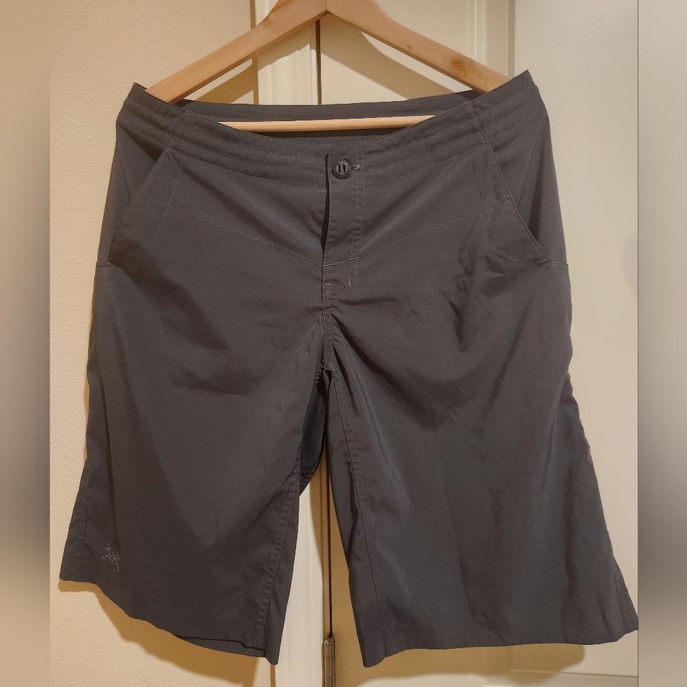 Arc'teryx Gray Men's Hybrid Shorts